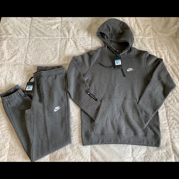 mens nike sweatsuit outfit